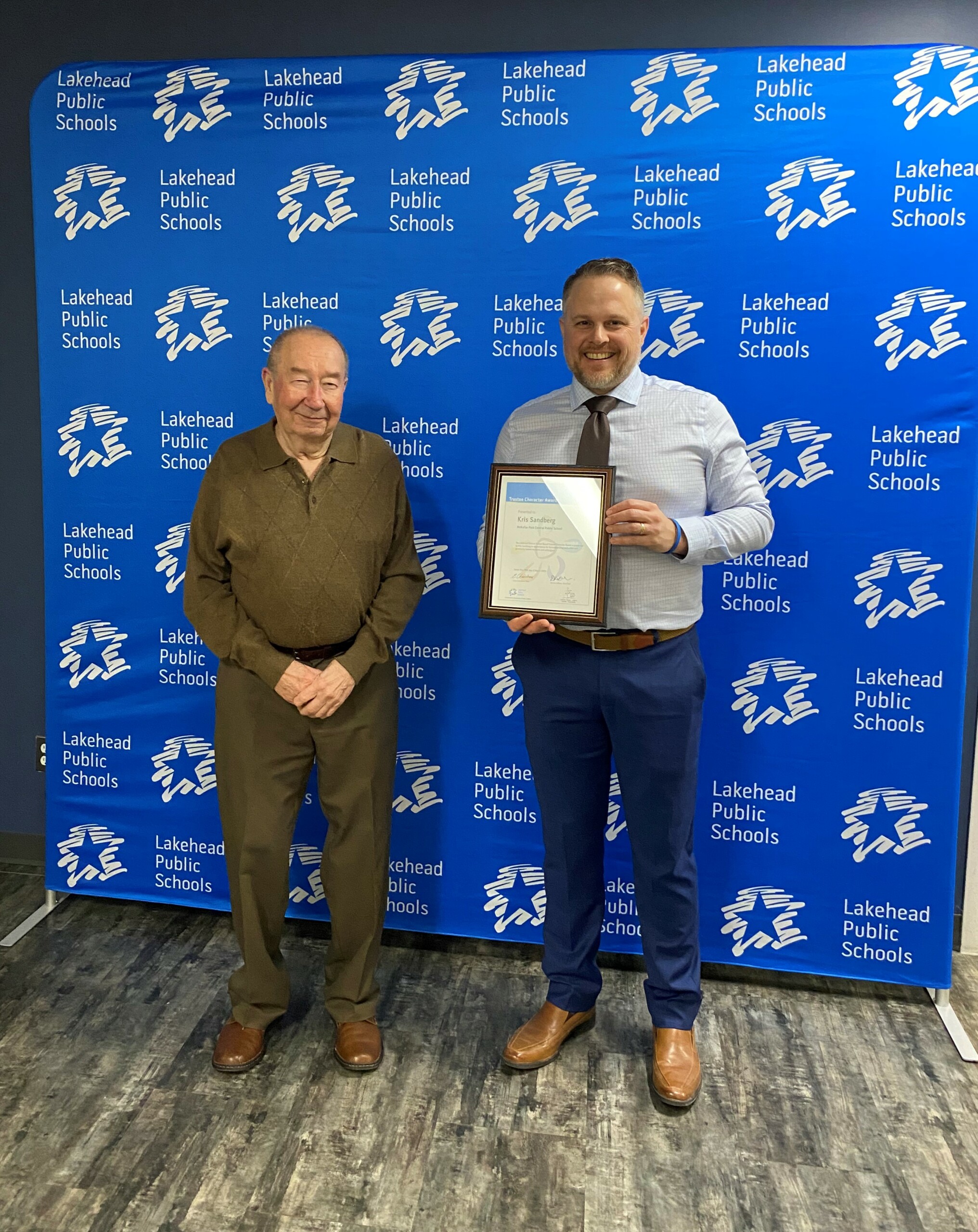 kris-sandberg-recipient-of-trustee-character-award-lakehead-district